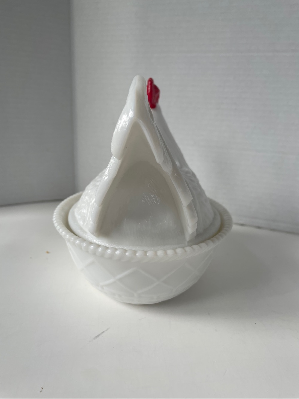 Vintage Westmoreland Milk Glass Rooster "Big Daddy" Hen On nest - Picture 5 of 13